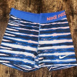 Nike pro